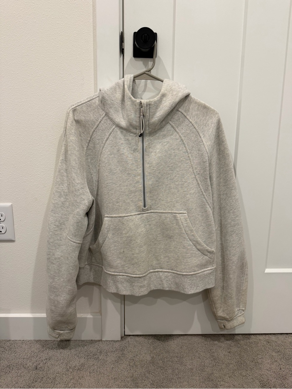 lululemon athletica Women's Light Heather Gray Half-Zip Pullover
